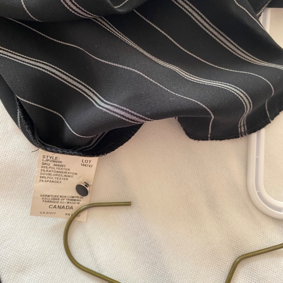 Le Chateau dressy jumpsuit, size L, in black with white stripes - Picture 7 of 7